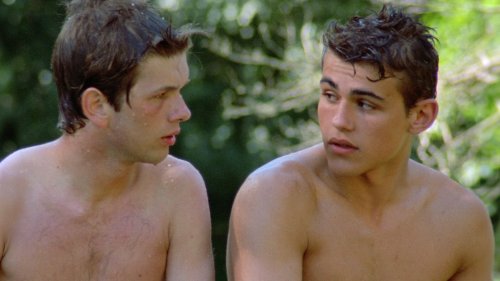 Wild Reeds (1994)