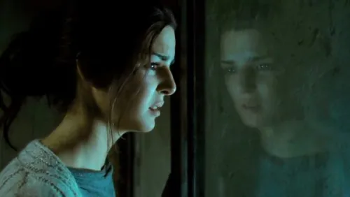 The Hidden Face (2011)