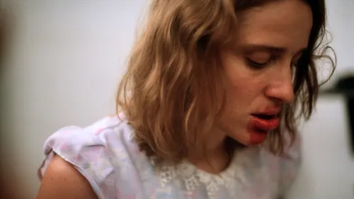 Dogtooth (2009)