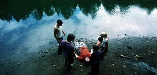 Mean Creek (2003)